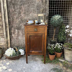Edwardian Country Style Antique Vintage Mahogany Pot Cupboard Bedside Table