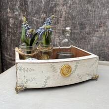 White Hand Painted Little Wooden Vintage Trinket Storage Box Ornate feet & Handle