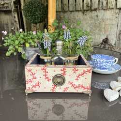 White Red Tudor Style Hand Painted Little Wooden Vintage Trinket Storage Box