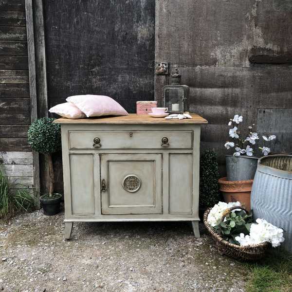 Charming Grey Hand Painted 1930s Country Chic Style Vintage Cabinet / Wash Stand 