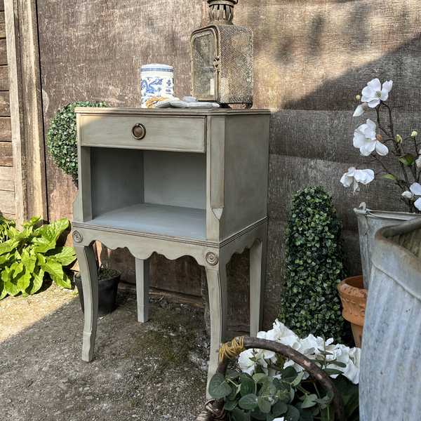 Pretty Gustavian Country Style Hand Painted Grey Vintage Bedside Table Pot Cupboard