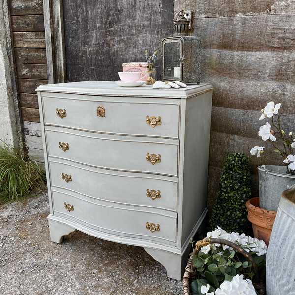 Grey Painted Serpentine Fronted Gustavian Country Style Vintage Chest of Drawers