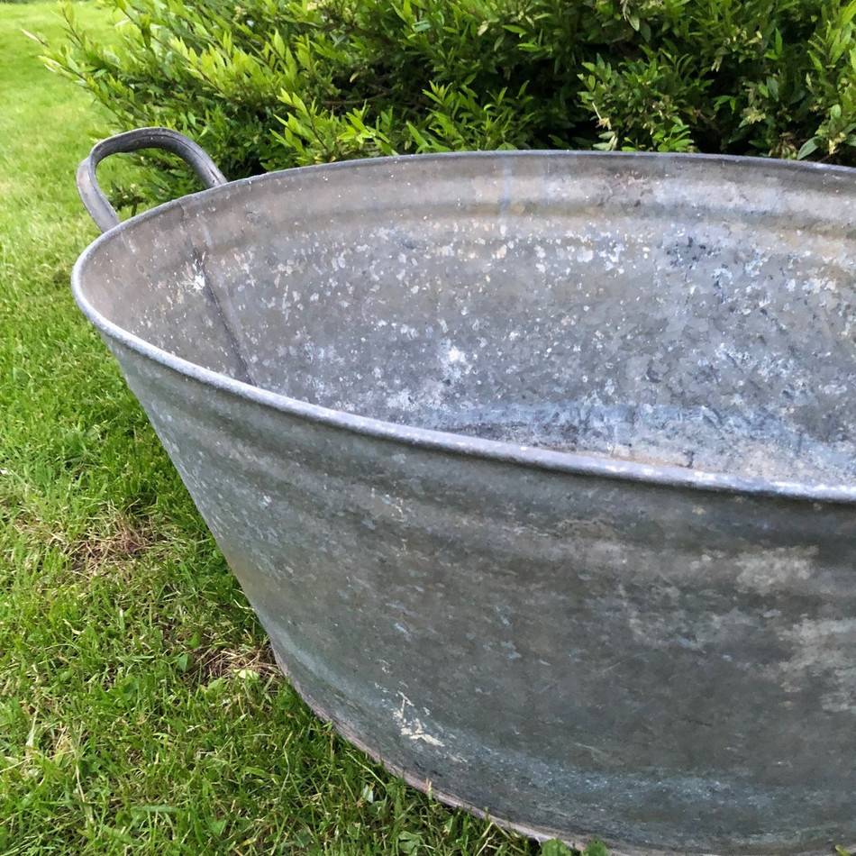 Vintage Oval Galvanised Zink Tub/Bath With Handles. Charming Flower